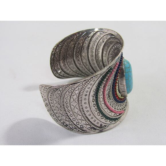 Chico's Brass Black Bead Cuff Bracelet Wrist size 6‎ Whisygoth Rave Novelty Open - Picture 4 of 7